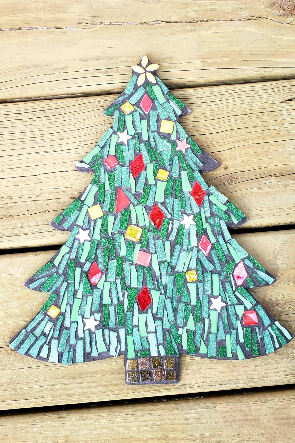 Christmas tree mosaic cheese board - Saturday 6 December - 9am-12pm